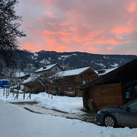 La Petite فندق مبيت وإفطار *