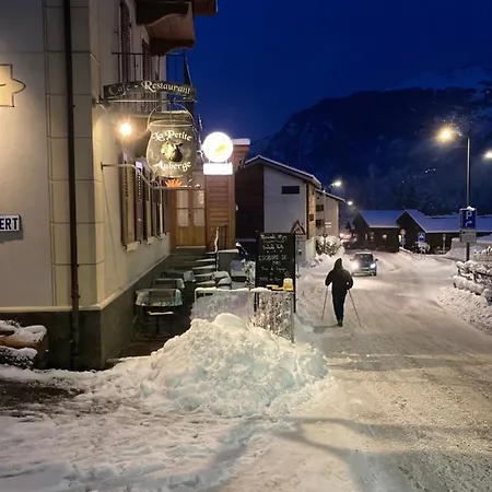 La Petite Panzió Versegeres